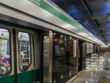 Запуск трех новых станций питерского метро перенесли с декабря на май