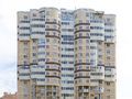 На верхних этажах запроектированы квартиры с панорамным остеклением. Фото от 08.07.2015 г.