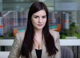 Яна Кадомцева