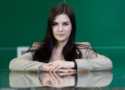 Яна Кадомцева